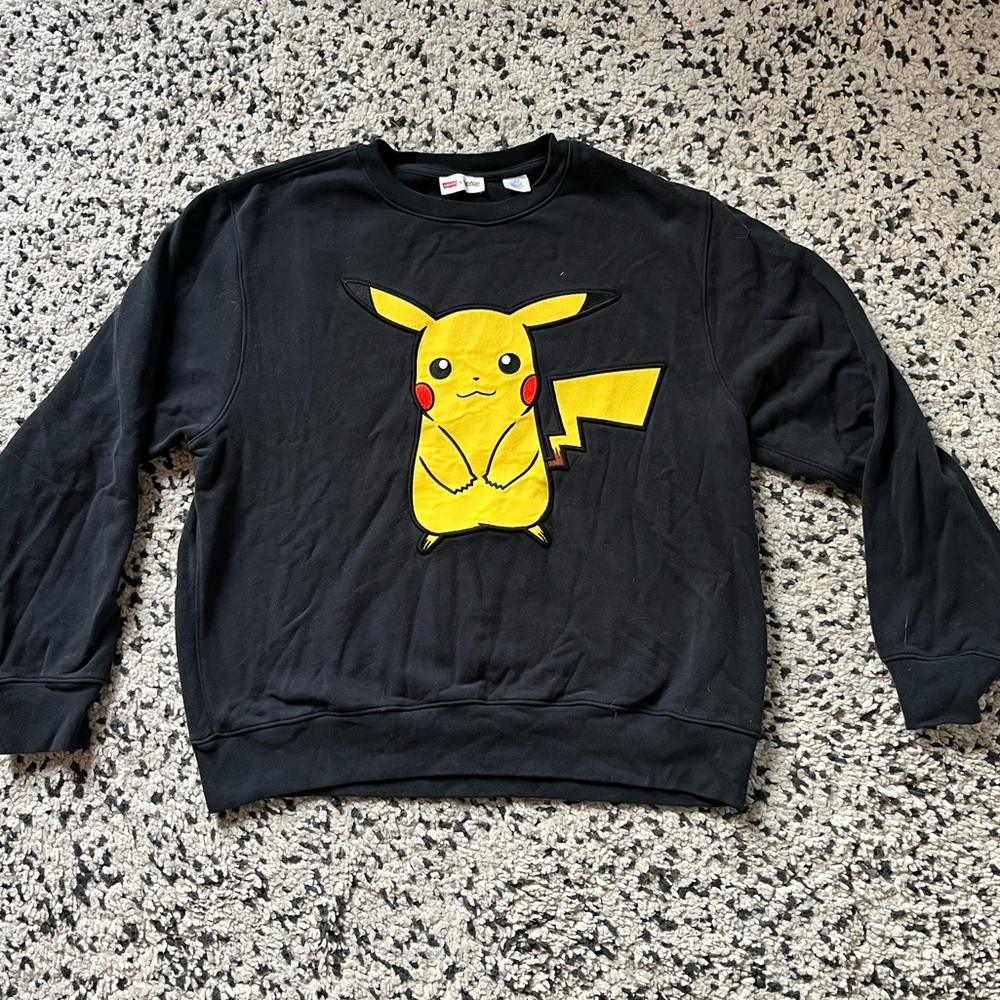 Levi’s Pokémon Sweatshirt small